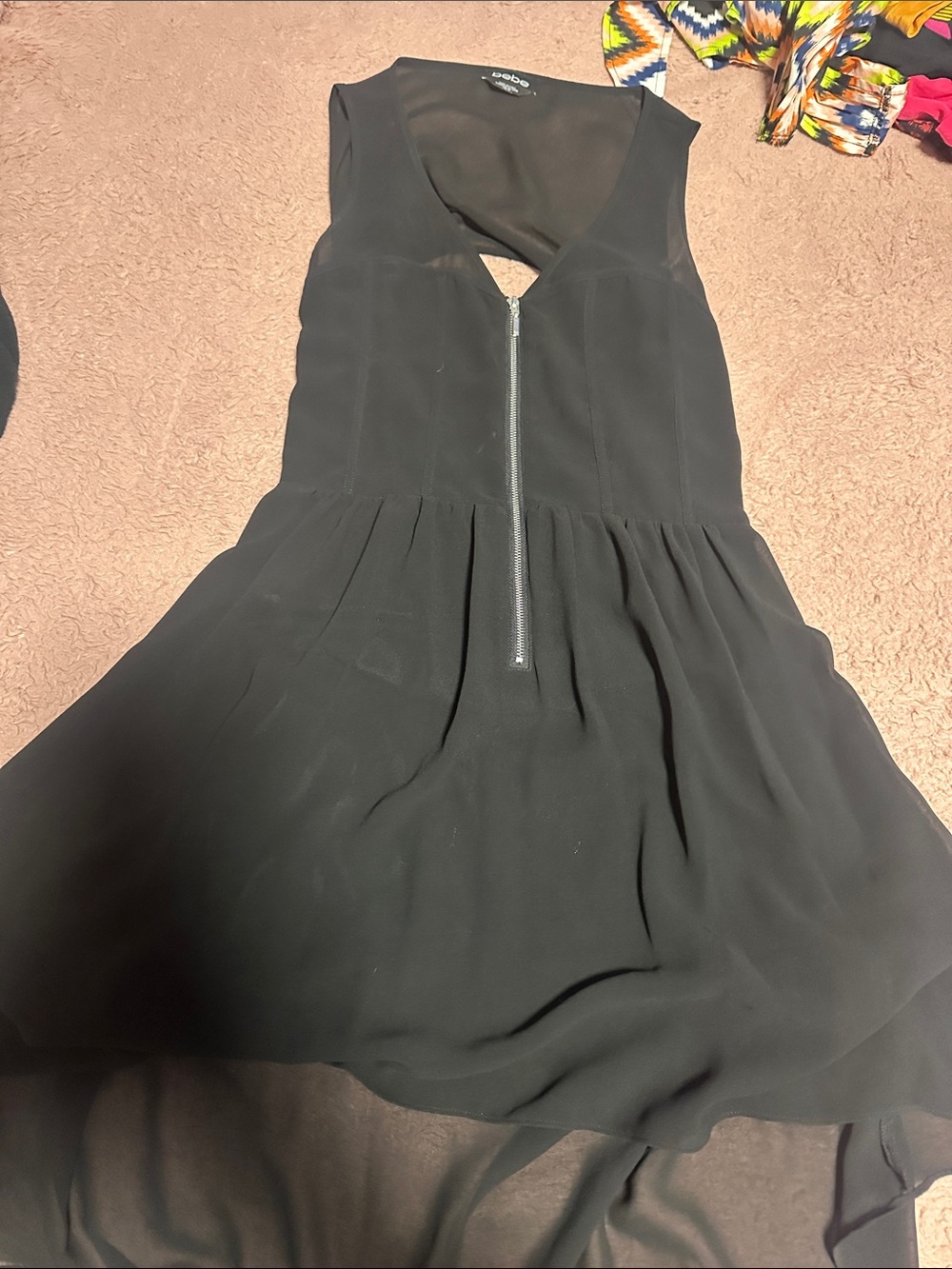 bebe Black Sleeveless V-Neck Zip Front Dress